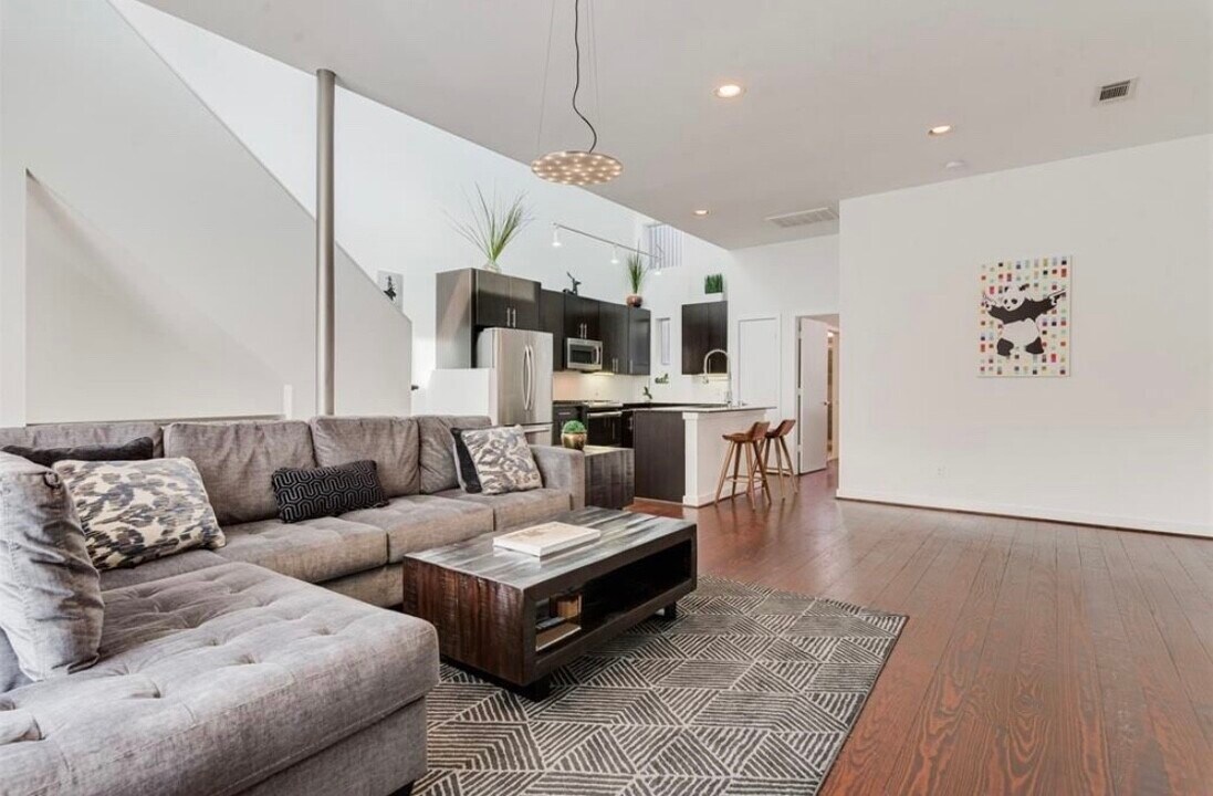 2423 Wentworth St in Houston, TX - Building Photo