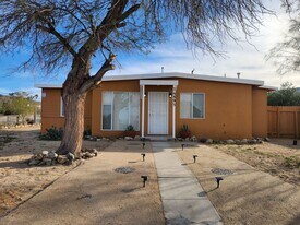 74895 Serrano Dr in Twentynine Palms, CA - Building Photo