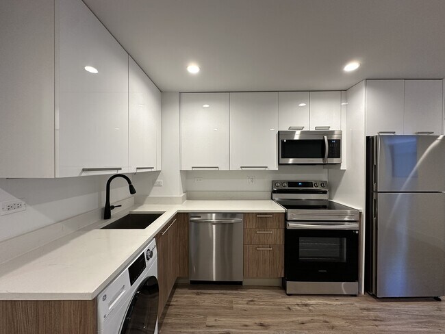 941 W Carmen Ave in Chicago, IL - Building Photo - Building Photo