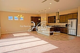 8310 Simsbury Dr in Verdi, NV - Building Photo - Building Photo