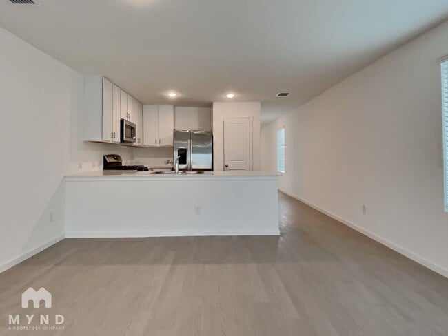 415 Indian Blossom in San Antonio, TX - Building Photo - Building Photo