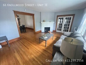 66 Knollwood St in Springfield, MA - Building Photo - Building Photo