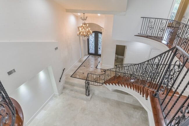 property at 15 W Shady Ln