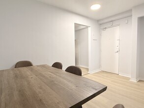 1989 Wyandotte St W in Windsor, ON - Building Photo - Building Photo