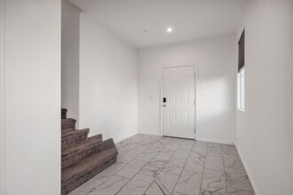 4302 Eagle Island St in Las Vegas, NV - Building Photo - Building Photo