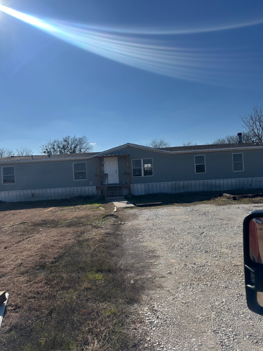 220 Bedrock Trail Rd in Waco, TX - Building Photo