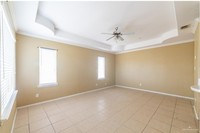 00 W Hall Acres Rd in Pharr, TX - Foto de edificio - Interior Photo