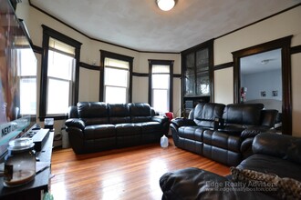 81 Elmira St, Unit 2 in Boston, MA - Building Photo - Building Photo