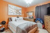 605 N Wolf Rd photo'