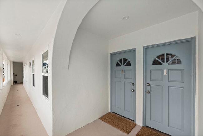 3307 Highland Ave in Manhattan Beach, CA - Building Photo - Building Photo