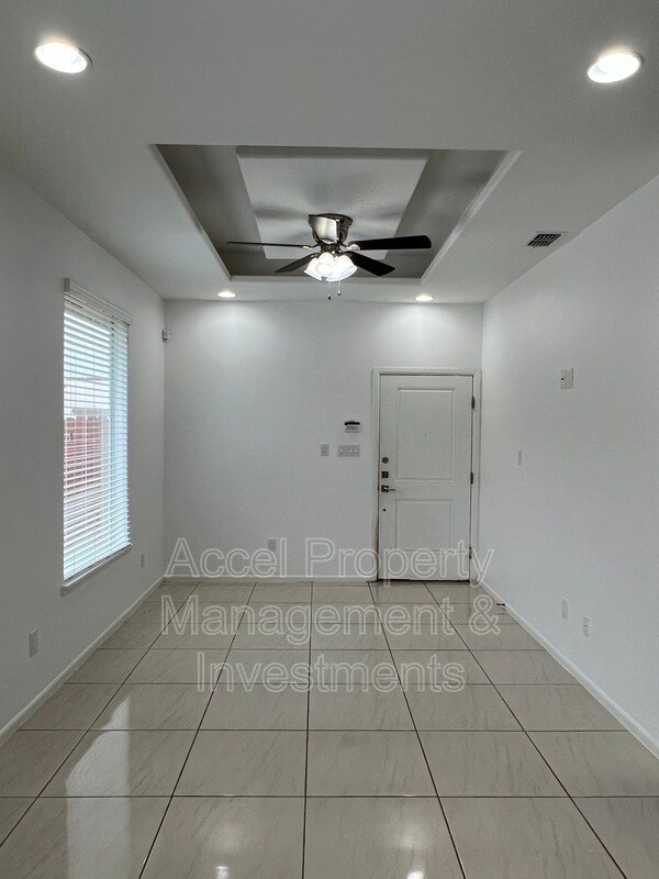 214 Fig Dr in Edinburg, TX - Foto de edificio - Building Photo