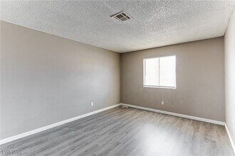 444 N 13th St in Las Vegas, NV - Building Photo - Building Photo