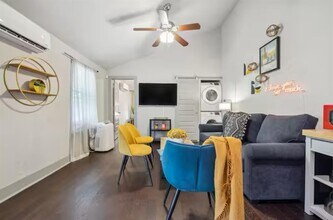 1139 1/2 Poquito St in Austin, TX - Building Photo - Building Photo