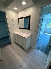 900 N Lakeside Dr in Vernon Hills, IL - Building Photo - Building Photo