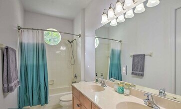 5342 SW 173rd Ave in Miramar, FL - Foto de edificio - Building Photo