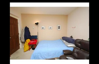 28 Symphony Rd, Unit 1 in Boston, MA - Foto de edificio - Building Photo