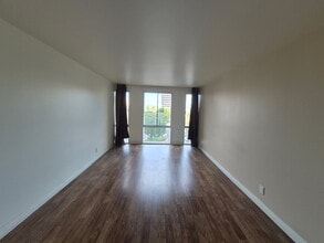 800 W 1st St, Unit 702 in Los Angeles, CA - Building Photo - Building Photo