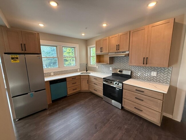 Mansion Apartments in Manchester, CT - Foto de edificio - Building Photo