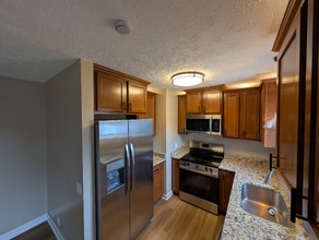 2019 50th St SE in Canton, OH - Building Photo - Building Photo