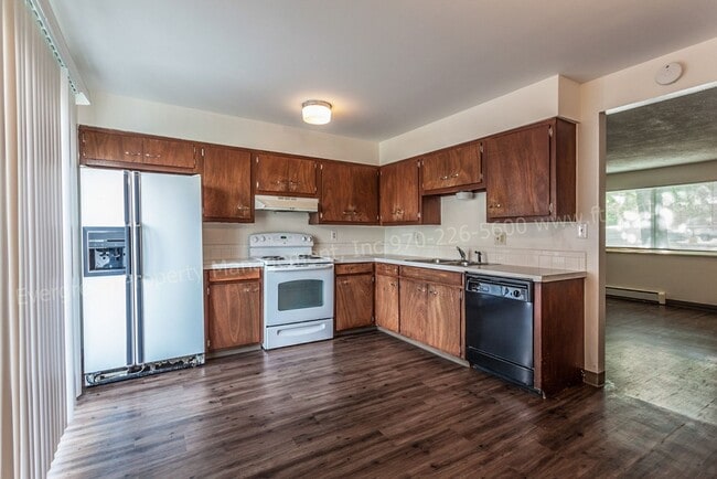 property at 1606 N Estrella Ave