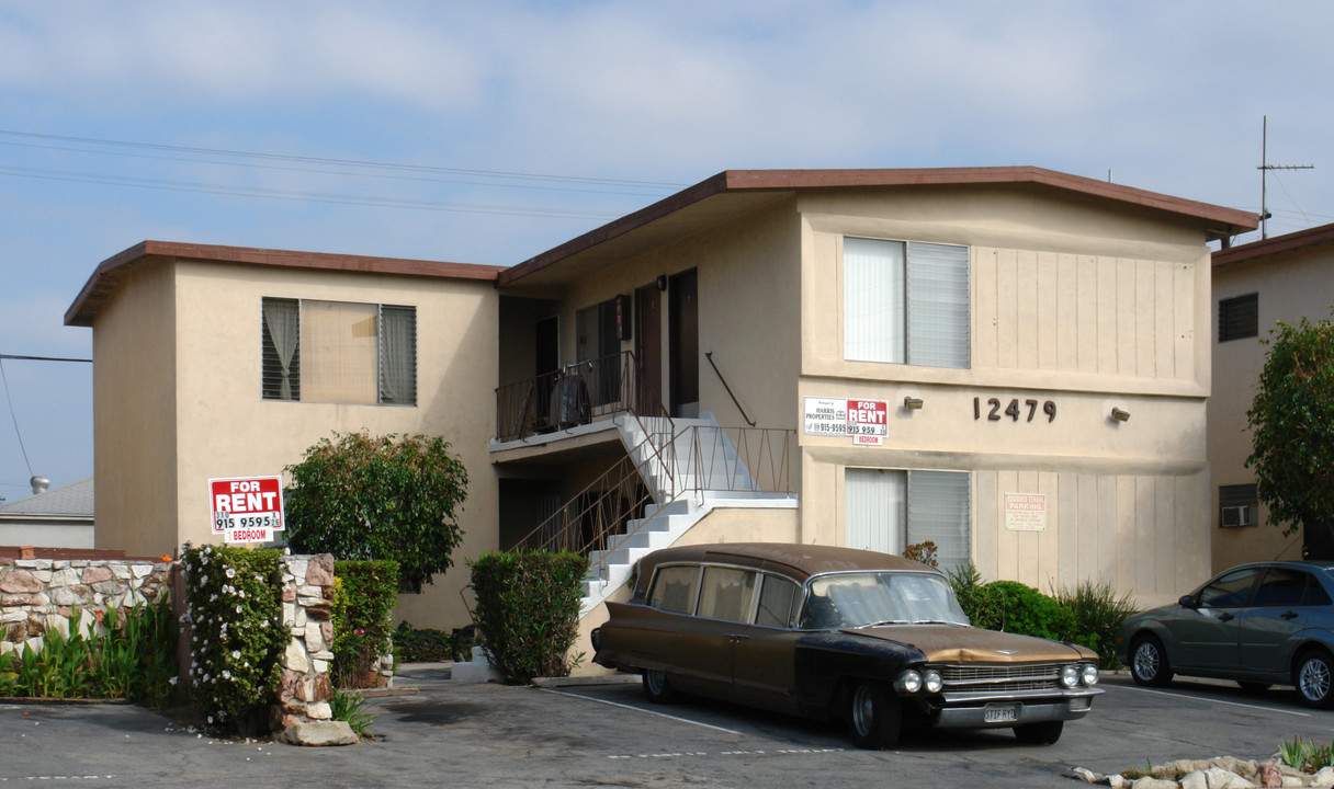 12479 Culver Blvd in Los Angeles, CA - Foto de edificio