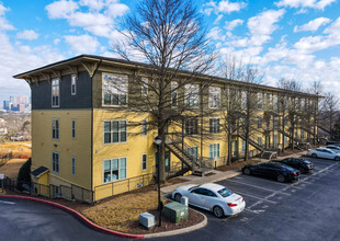 Hill St Lofts in Atlanta, GA - Foto de edificio - Building Photo