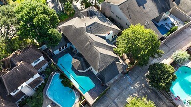 810 Ivy Wall Dr in Houston, TX - Building Photo - Building Photo