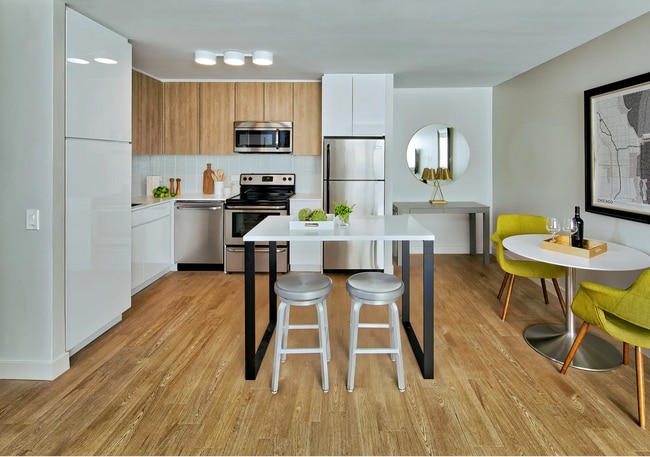 property at 2645 N Clark St