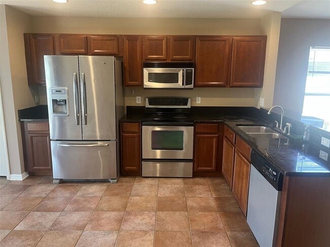 8529 Deer Chase Dr in Riverview, FL - Building Photo - Building Photo
