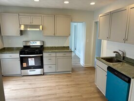 41 Baker St, Unit 41 in Malden, MA - Building Photo