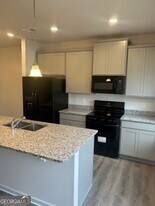 67 Professional Pl in Calhoun, GA - Building Photo