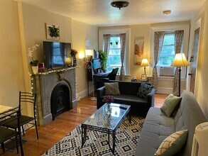 32 Pearl St, Unit 1 in New Haven, CT - Foto de edificio - Building Photo