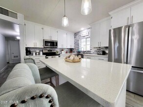 3039 W Bloomfield Rd in Phoenix, AZ - Building Photo - Building Photo