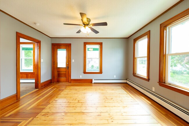 23 Lafayette St, Unit #2 in Biddeford, ME - Building Photo - Building Photo