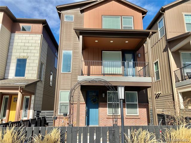 property at 926 Ramblestone Ln