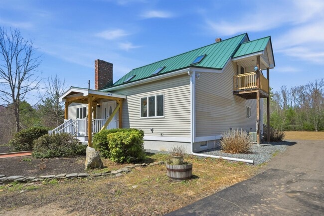 564 Main St in Fremont, NH - Building Photo - Building Photo