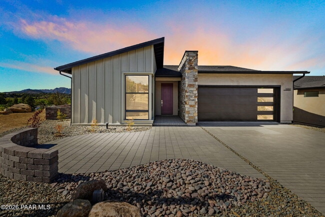 property at 1332 Rockwood Dr