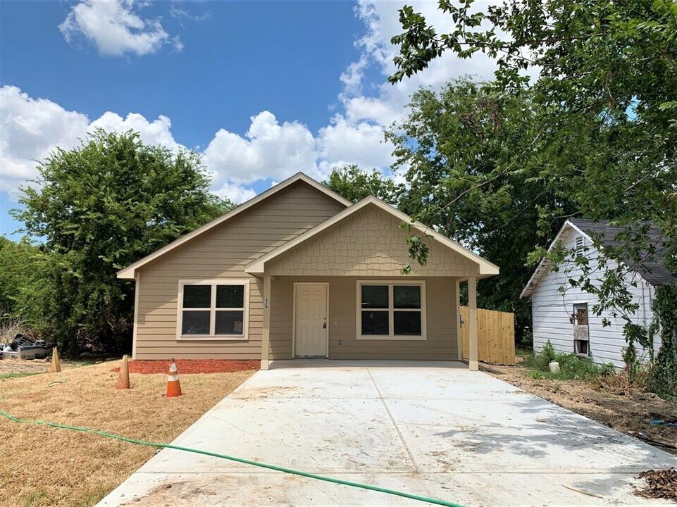 429 N Carolina St in Houston, TX - Building Photo