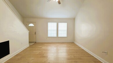 3189 Sawtooth Dr in Tallahassee, FL - Building Photo - Building Photo