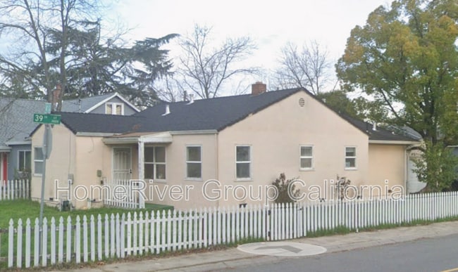 property at 3887 14th Ave