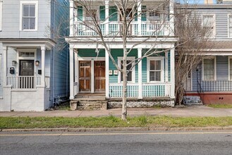 216 W Anderson St in Savannah, GA - Building Photo - Building Photo