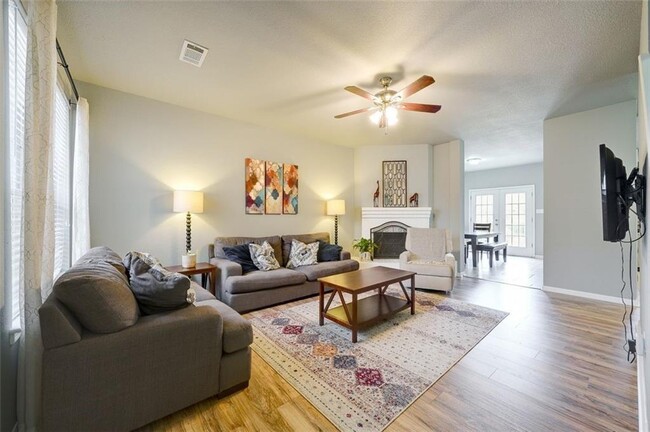 11345 Avering Ln in Austin, TX - Building Photo - Building Photo