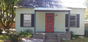 28 S Leonardi St in St. Augustine, FL - Building Photo