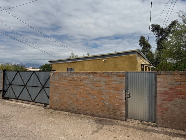 property at 29 N Melwood Ave