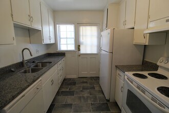 7608 Terrace St in Kansas City, MO - Building Photo - Building Photo