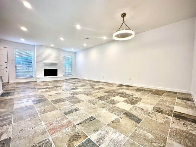 14771 Perthshire Rd in Houston, TX - Building Photo - Building Photo