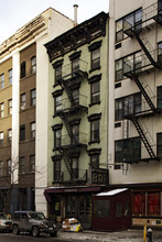 307 Spring St in New York, NY - Building Photo - Building Photo