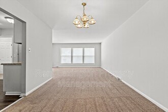 831 Malabu Dr in Lexington, KY - Building Photo - Building Photo