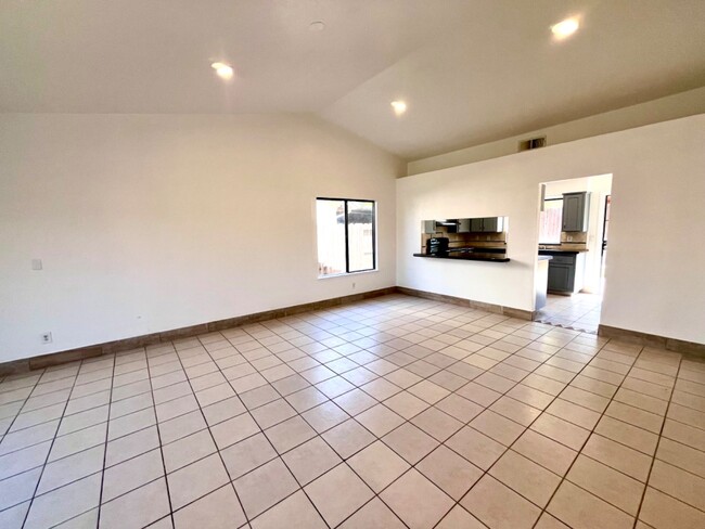 3228 N Hanover Ave in Fresno, CA - Building Photo - Building Photo