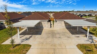 904 W Mahala Ave in Alton, TX - Building Photo